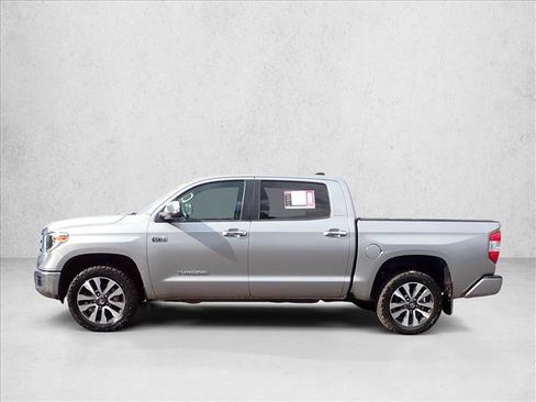 Used 2021 Toyota Tundra Limited w/ Limited Premium Package AWD/4WD image 2
