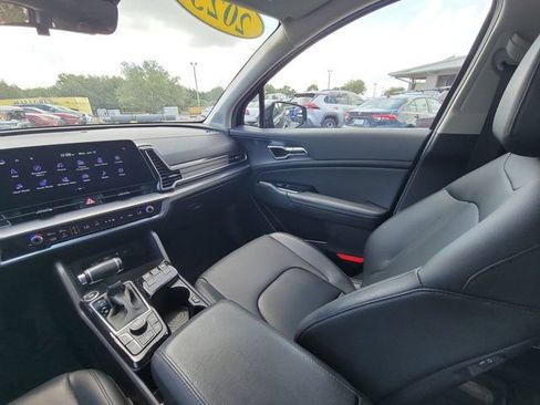 Used 2023 Kia Sportage SX FWD image 3