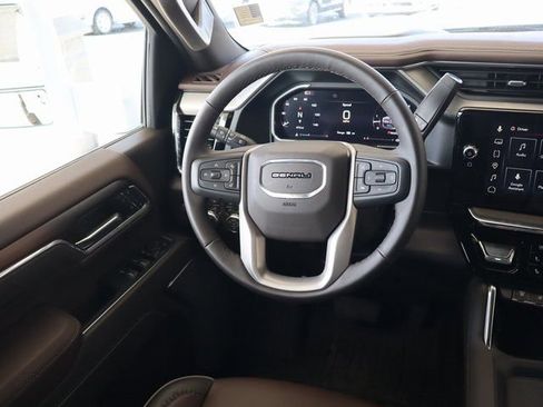 Used 2026 GMC Sierra 2500 Denali w/ Denali Reserve Package AWD/4WD image 22