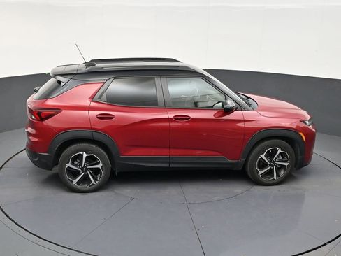Used 2021 Chevrolet TrailBlazer RS w/ Technology Package FWD image 17