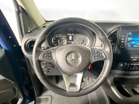 Used 2023 Mercedes-Benz Metris Passenger image 16