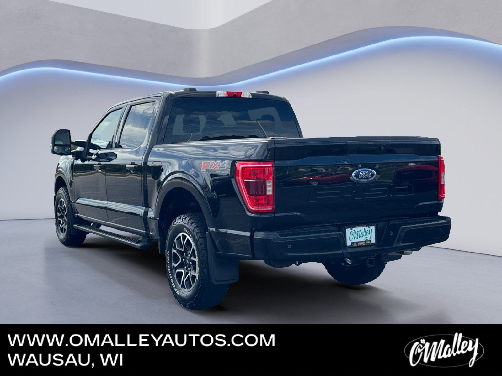 Used 2022 Ford F150 XLT w/ Equipment Group 301A Mid AWD/4WD image 3