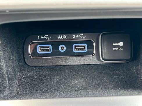 Used 2020 Jeep Grand Cherokee Limited AWD/4WD image 30