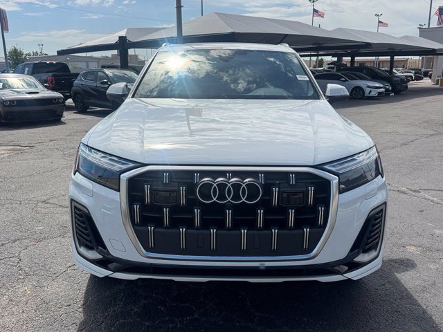 Used 2025 Audi Q7 3.0T Premium AWD/4WD image 2