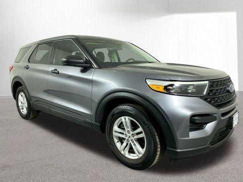 Used 2022 Ford Explorer 4WD image 3