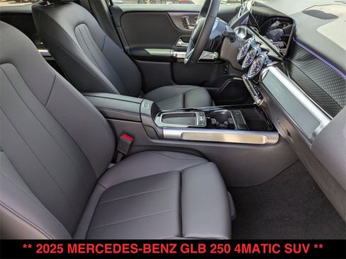 New 2025 Mercedes-Benz GLB 250 4MATIC image 19