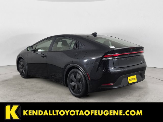 Used 2025 Toyota Prius LE FWD image 7