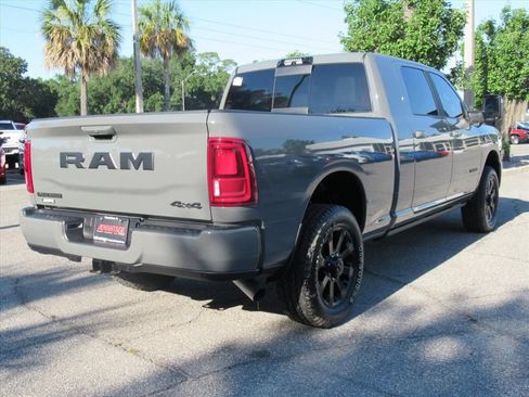 Certified 2026 RAM 3500 Laramie AWD/4WD image 7