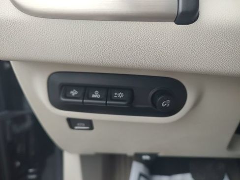 Used 2022 GMC Terrain Denali AWD/4WD image 12