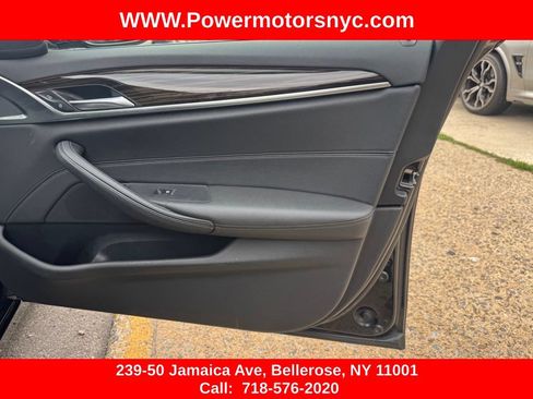 Used 2022 BMW 530i xDrive w/ Convenience Package AWD/4WD image 29