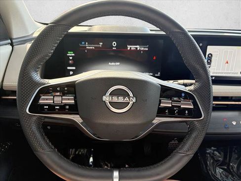 Used 2025 Nissan Ariya AWD image 8