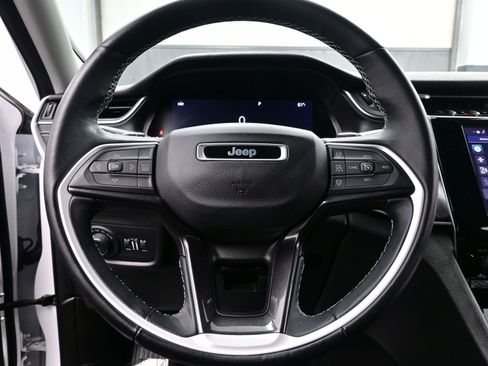 Used 2022 Jeep Grand Cherokee L Laredo w/ Luxury Tech Group I image 24