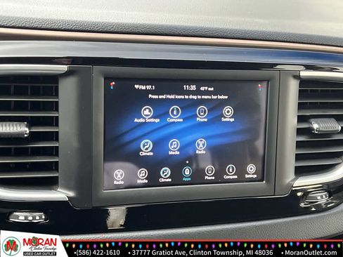 Used 2021 Chrysler Voyager LX image 19