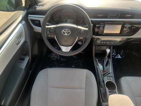 Used 2014 Toyota Corolla LE FWD image 5