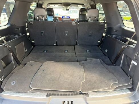 Used 2019 Lincoln Navigator Select w/ Technology Package image 57