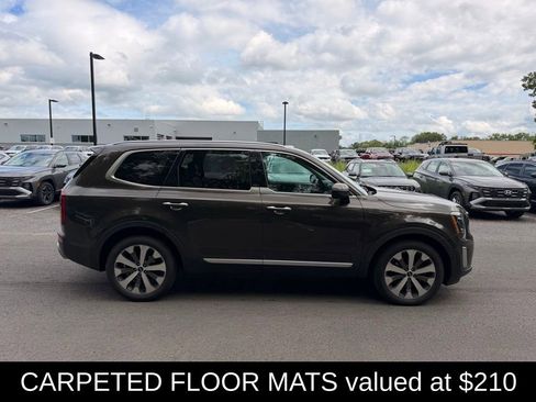 Used 2022 Kia Telluride S AWD/4WD image 3