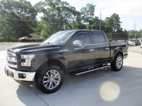 Used 2016 Ford F150 Lariat w/ Equipment Group 502A Luxury RWD image 8