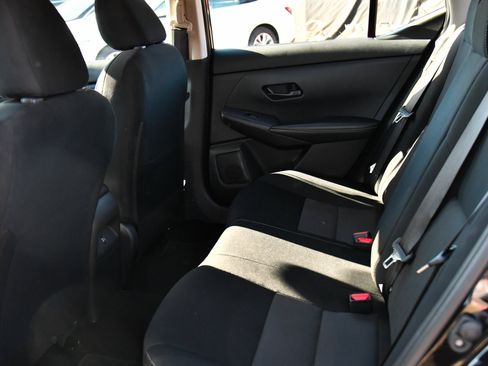 Used 2025 Nissan Sentra SV FWD image 30