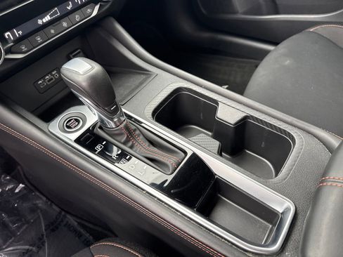 Certified 2022 Nissan Sentra SR w/ Midnight Edition image 21