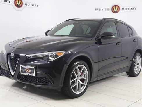Used 2019 Alfa Romeo Stelvio Ti Sport w/ Quick Order Package 22S Sport AWD/4WD image 5