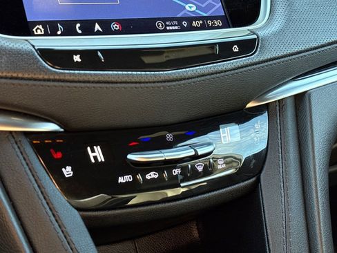 Used 2024 Cadillac XT5 Premium Luxury image 10