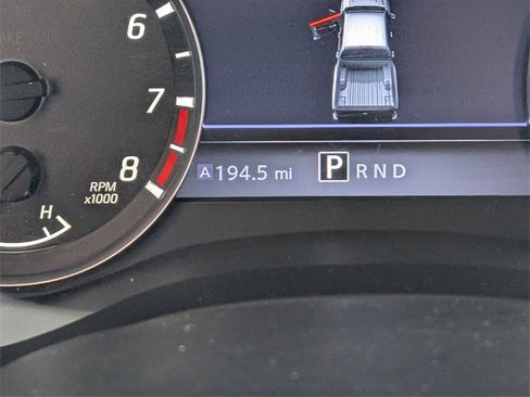 Used 2022 Nissan Frontier SV w/ SV Premium Package image 22