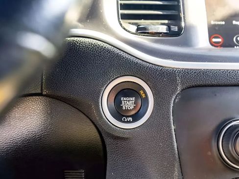 Used 2019 Dodge Charger GT w/ Blacktop Package image 19