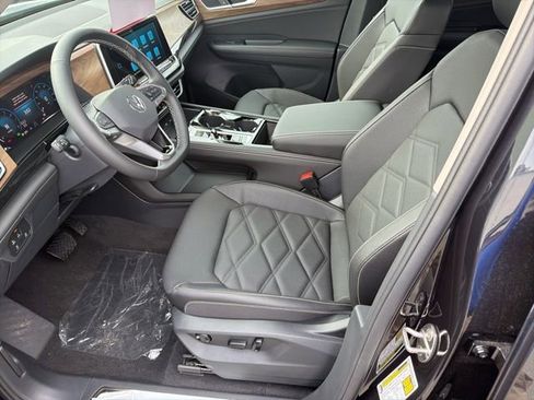 New 2026 Volkswagen Atlas SE image 5