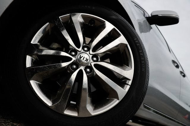 Used 2018 Kia Sedona SX Limited FWD image 36