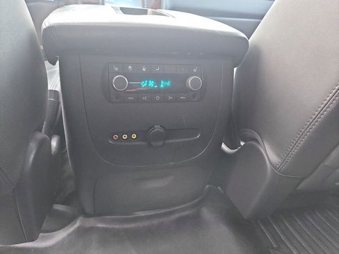 Used 2014 GMC Yukon Denali AWD/4WD image 31