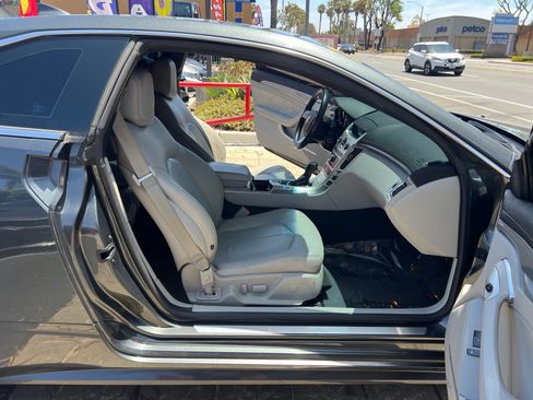 Used 2014 Cadillac CTS Coupe RWD image 30
