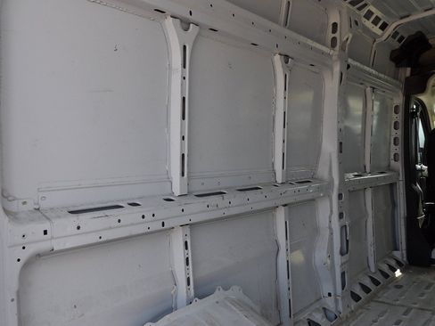 Used 2025 RAM ProMaster 2500 w/ Convenience Group FWD image 34