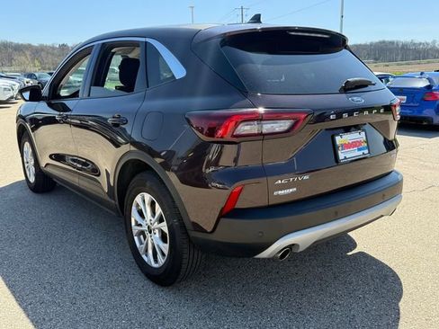Used 2023 Ford Escape Active w/ Tech Pack #2 AWD/4WD image 4
