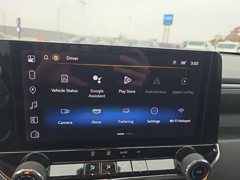 Used 2024 Chevrolet Colorado Trail Boss w/ Advanced Trailering Package image 16