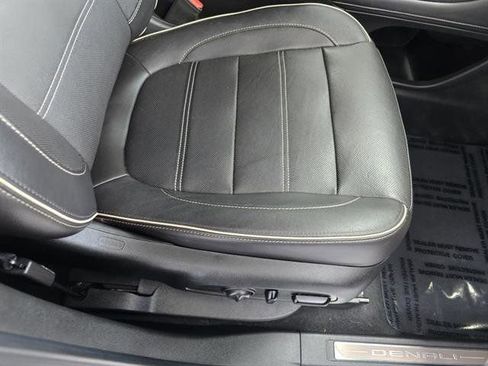 Used 2020 GMC Acadia Denali image 18