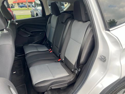 Used 2019 Ford Escape SE FWD image 36