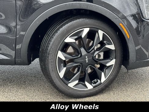 Used 2024 Kia Sorento EX image 14