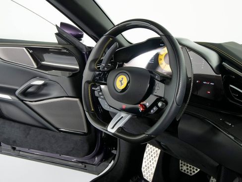 Used 2025 Ferrari Purosangue image 27