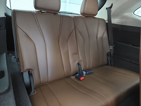 Used 2024 Acura MDX FWD w/ Technology Package image 12