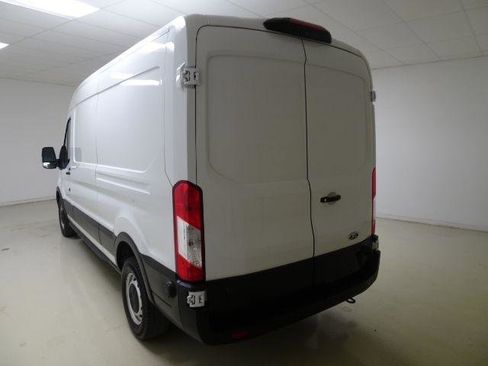 Used 2020 Ford Transit 250 Medium Roof RWD image 4