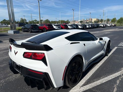 Used 2018 Chevrolet Corvette Stingray Coupe w/ Carbon Flash Badge Package RWD image 5