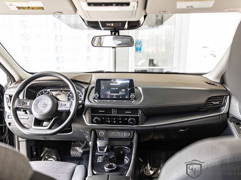 Used 2021 Nissan Rogue S image 33