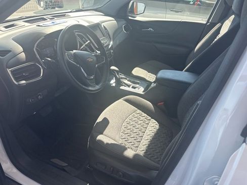 Certified 2022 Chevrolet Equinox LT image 9