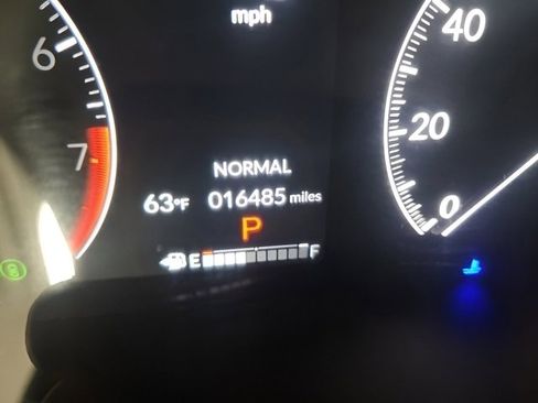 Used 2025 Honda HR-V Sport image 28