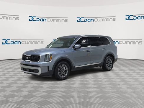 Used 2024 Kia Telluride LX AWD/4WD image 5