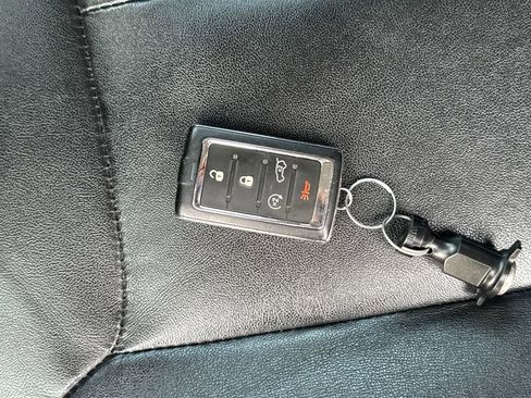 Used 2022 Jeep Grand Cherokee L Limited w/ Trailer Tow Group (B) image 28