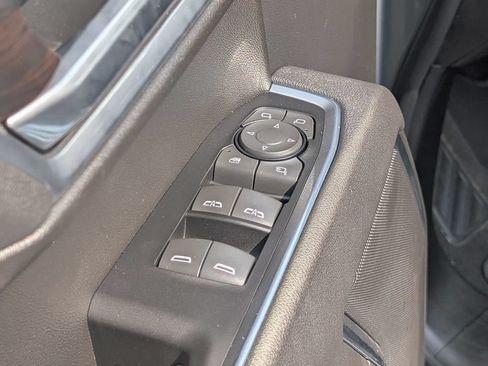Used 2026 GMC Sierra 1500 SLT AWD/4WD image 12