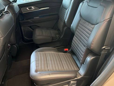 New 2026 Ford Explorer ST-Line w/ ST-Line Street Pack RWD image 10