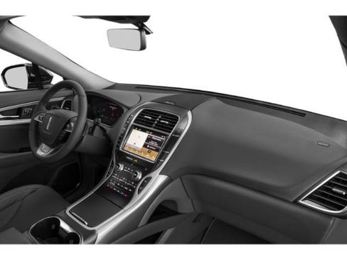 Used 2019 Lincoln Nautilus Reserve image 18