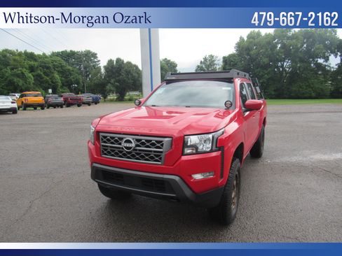 Used 2024 Nissan Frontier SV w/ SV Convenience Package AWD/4WD image 3